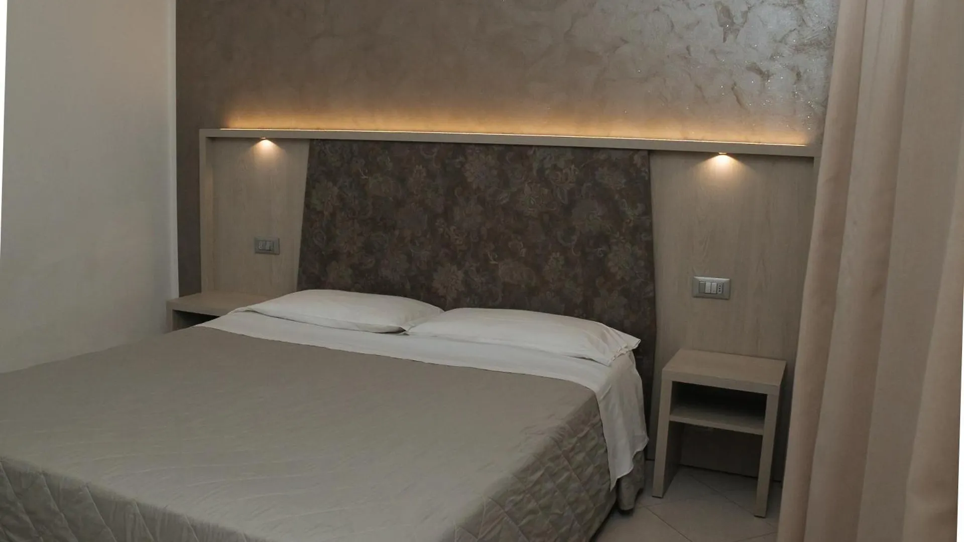 Gabbiano Apartments Rimini 0*,  Italia