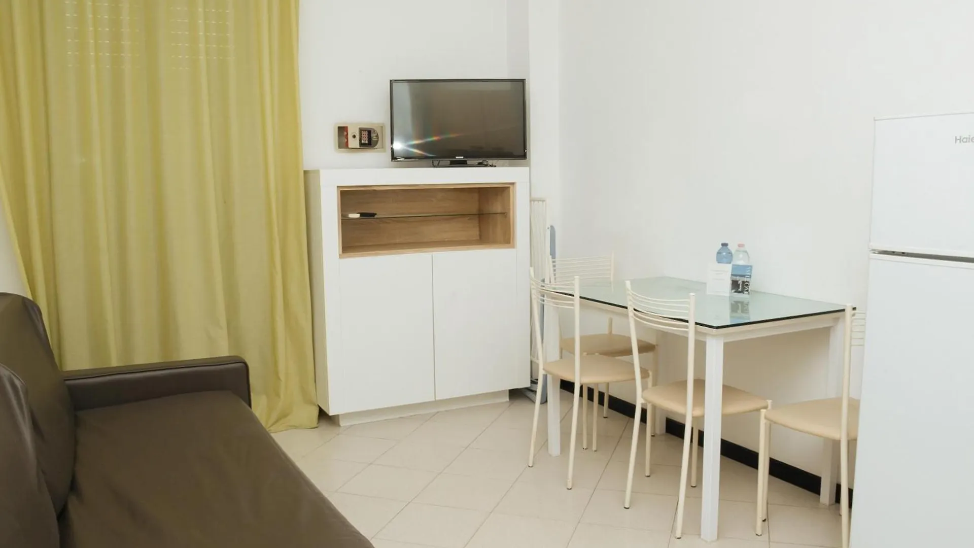Gabbiano Apartments Rimini 0*,